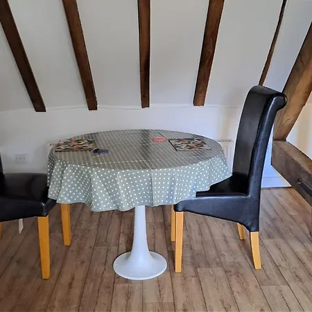 Top Floor Malthouse Studio Apartment Much Wenlock Exterior photo
