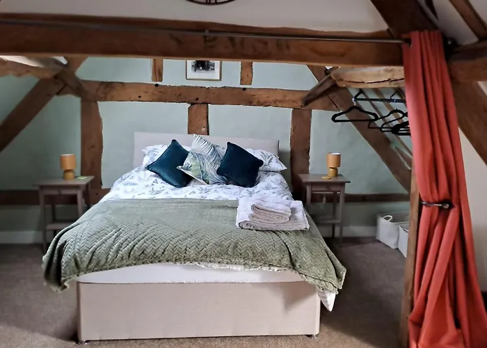 Top Floor Malthouse Studio Apartment